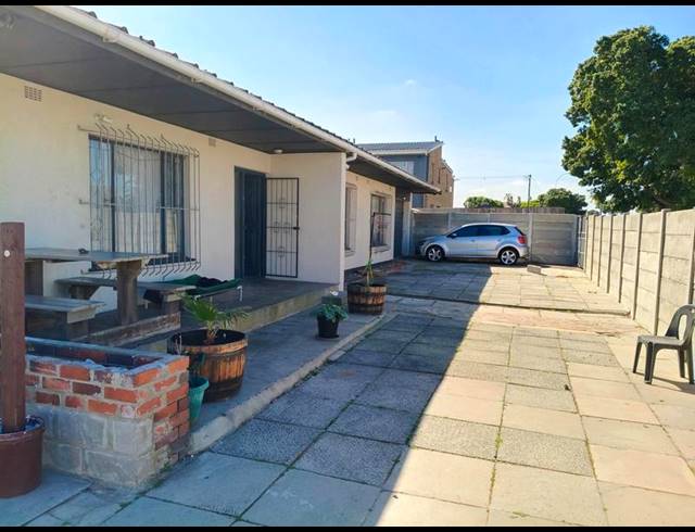 3 BEDROOM PROPERTY TO RENT IN TOWNSEND ESTATE
